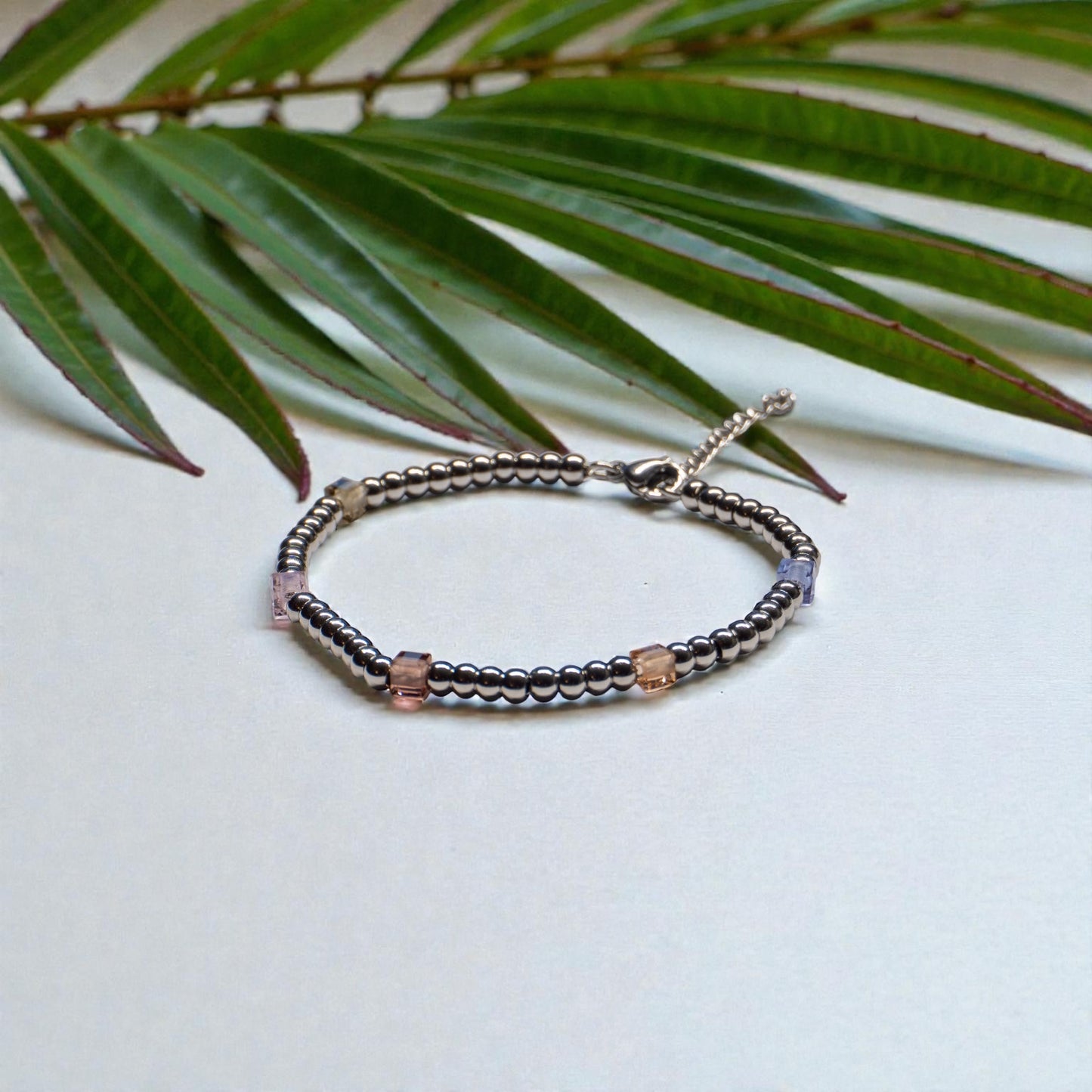 Edelstahl Armband mit Kristall Würfeln – Elegant & Zeitlols